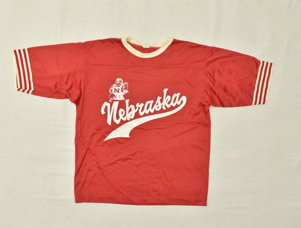 Artex Men's Nebraska Huskers Jersey Size M Nylon Vintage Single Stiched Stained